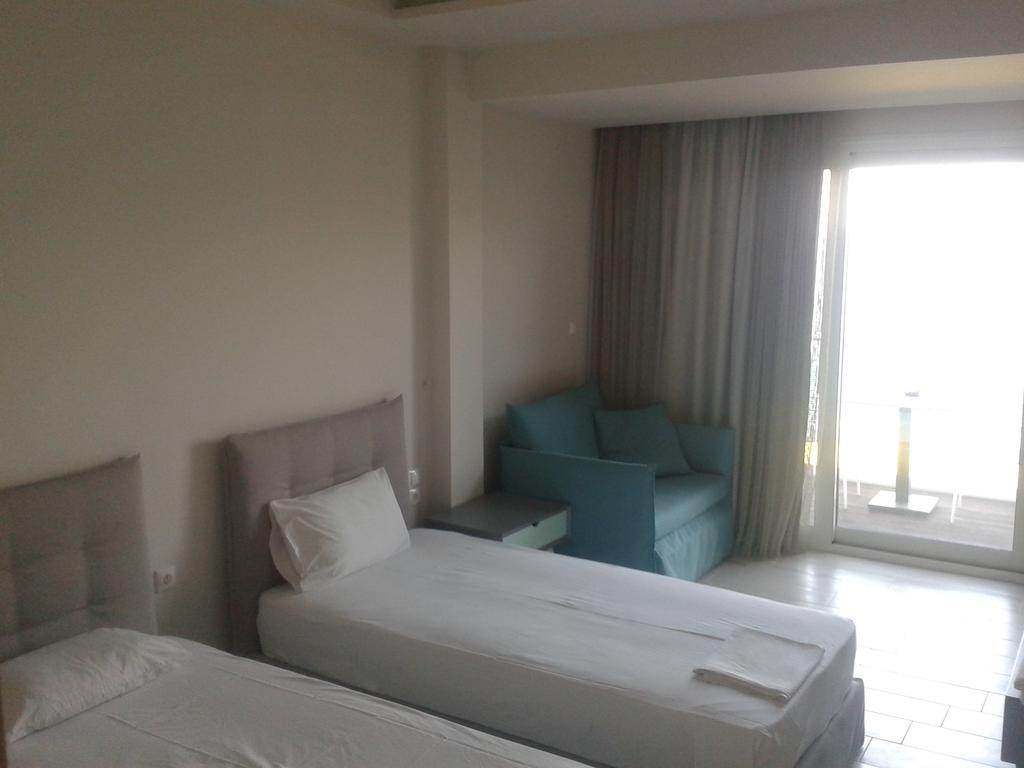 Hotel Kakanakos Loutra Oraias Elenis Rum bild