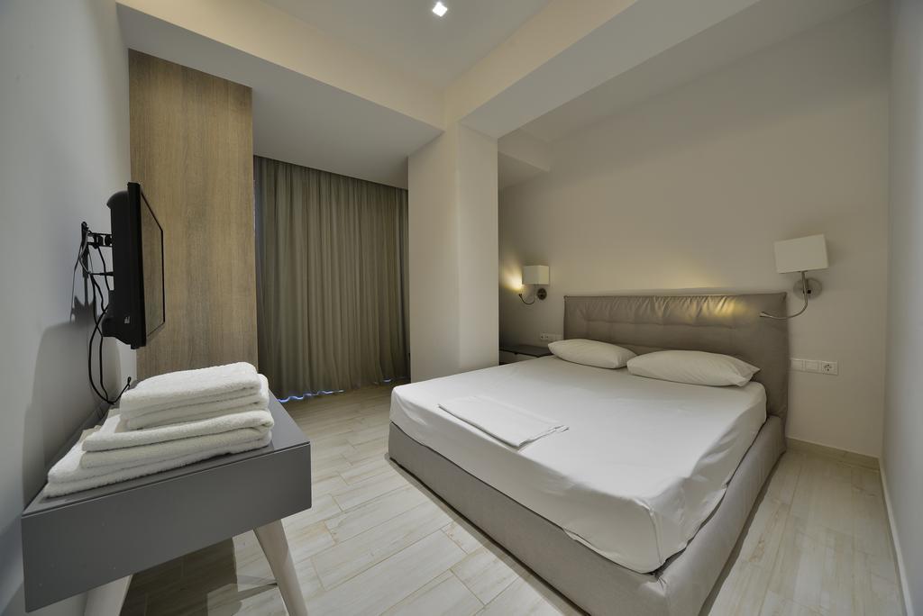 Hotel Kakanakos Loutra Oraias Elenis Exteriör bild